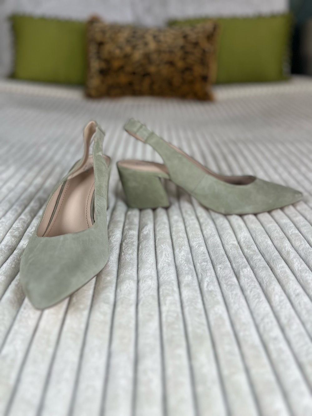 Botkier Shayla Slingback Block Heel Pumps in Sage Green Suede Size 9 - Picture 9 of 11
